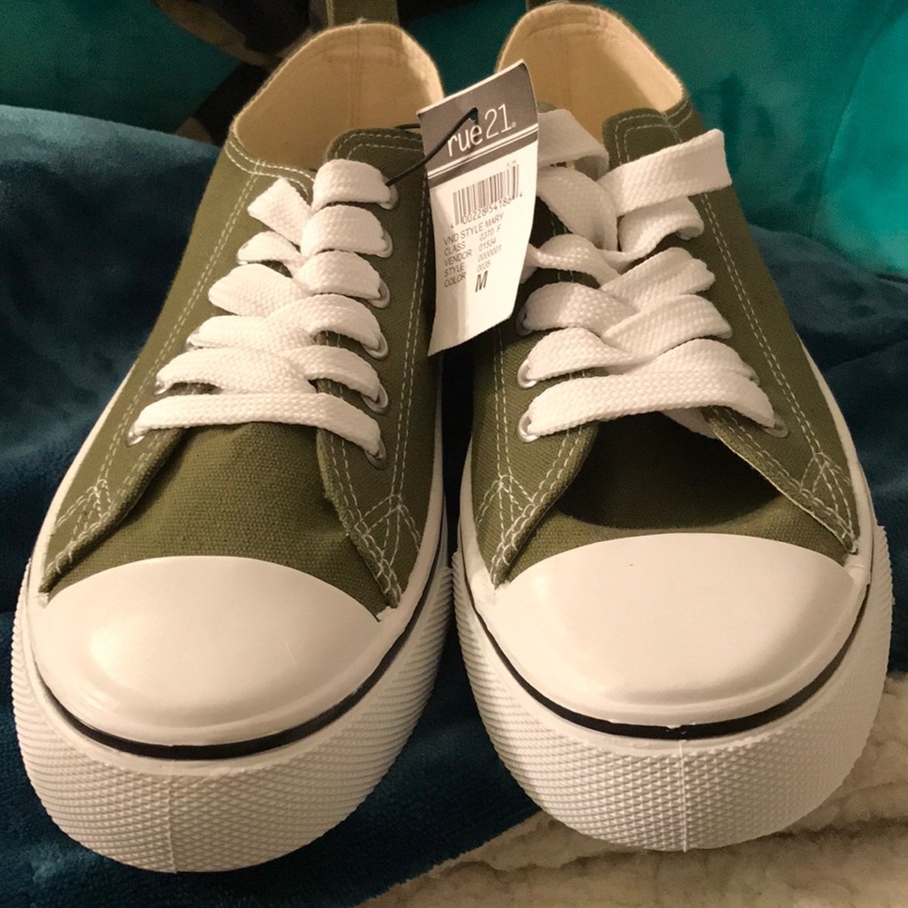 Rue21 Green Sneakers